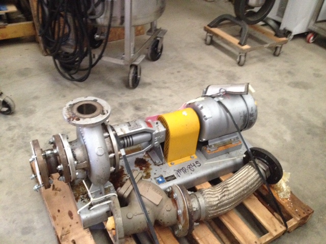 ***SOLD***Used Sterling/Sihi Hot Oil/Thermal Fluid Pump. Model ZTND080200. 3x4. Rated approx. 400 GPM @ 65' Hd. Driven by a 7.5 HP, 208-230/460 volt, 1760 rpm motor. Used to pump heat transfer fluid.